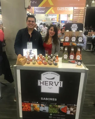 Stand de feria de salsas HERVI